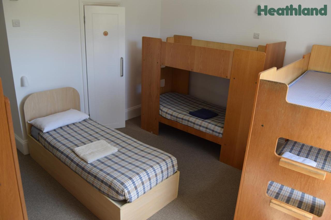 Fsc Juniper Hall Hostel Mickleham Eksteriør billede